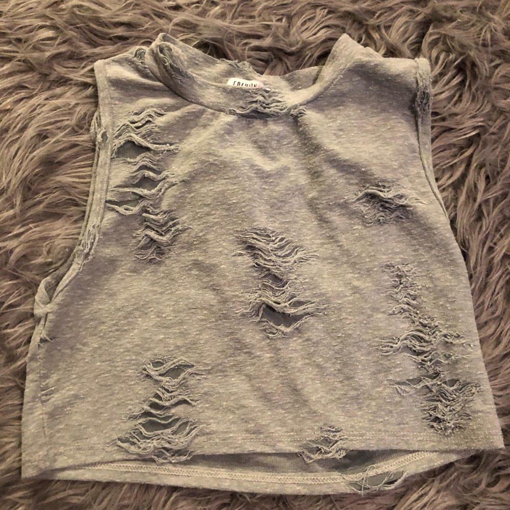 Cropped distressed tank